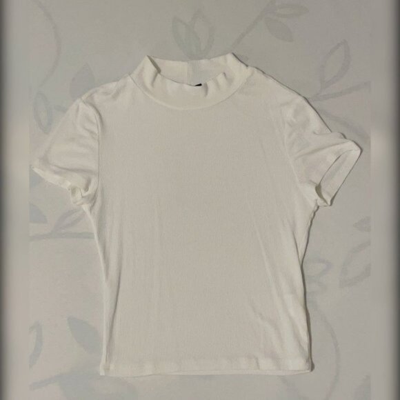 Shein - White Top - Picture 1 of 1